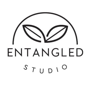 Entangled Studio, kokedama and terrarium teacher